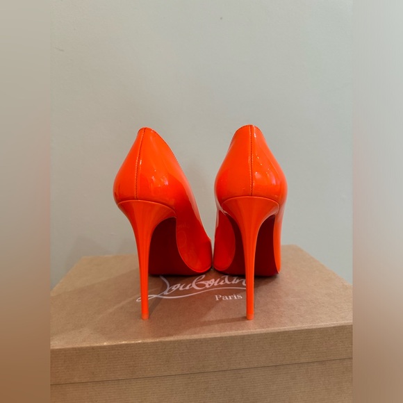 Christian Louboutin Shoes. Size 37. Color Orange. - Picture 4 of 8